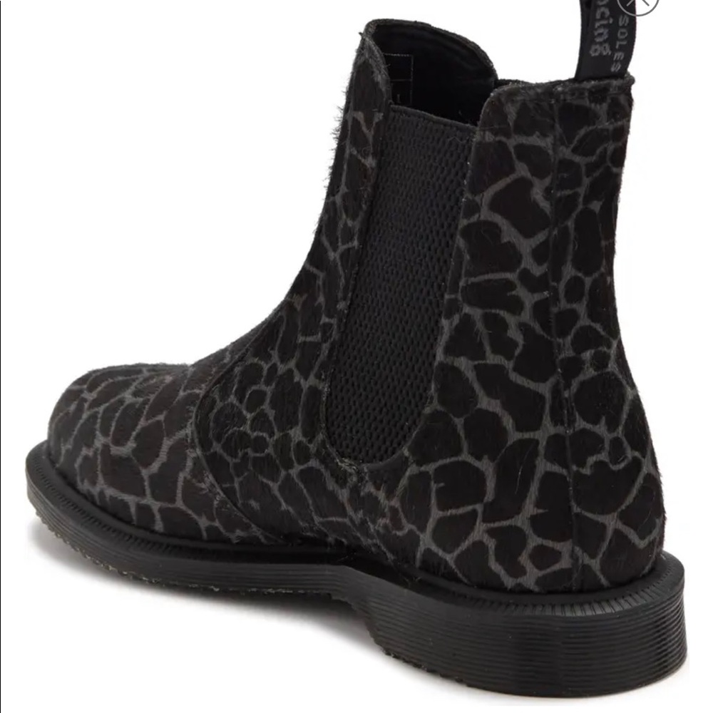 Dr MARTENS FLORA HAIR ON Black Grey Boot Size:7 - Picture 8 of 11